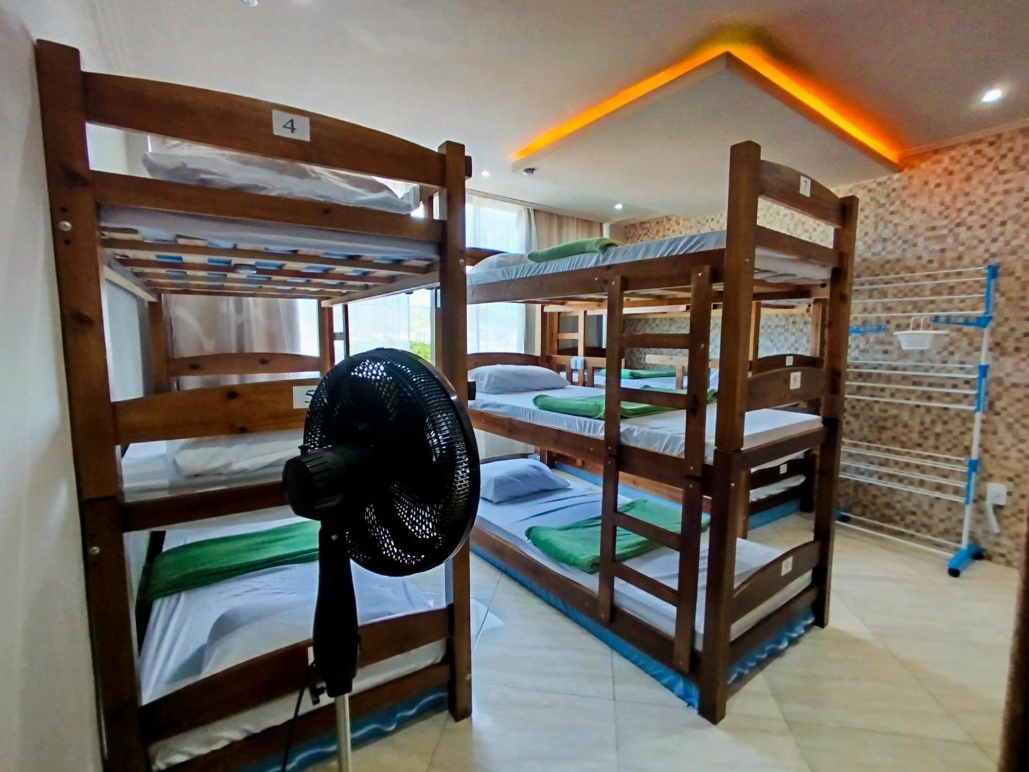 Hostel Casa Da Pedra Арраял-ду-Кабу Екстер'єр фото