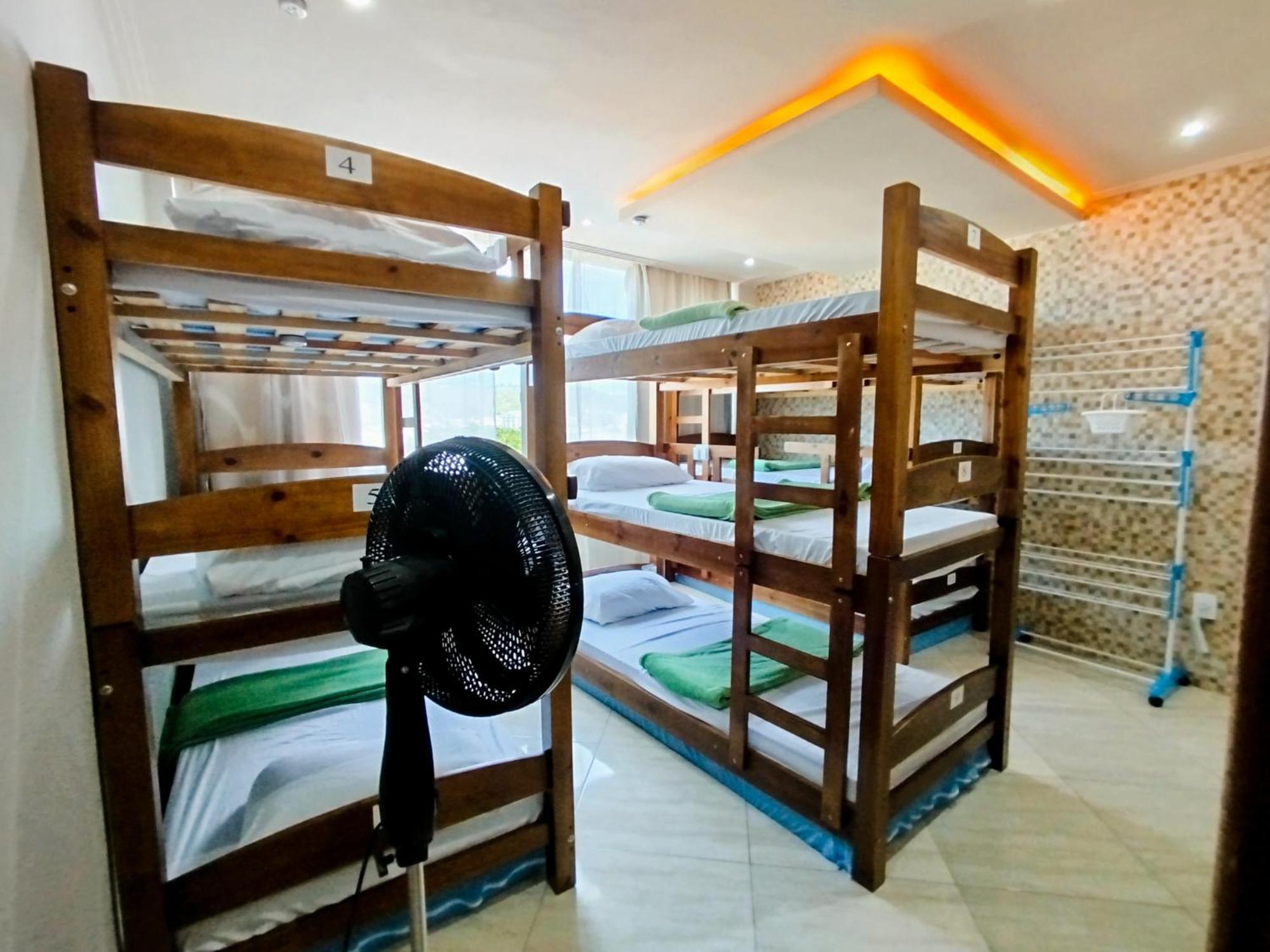 Hostel Casa Da Pedra Арраял-ду-Кабу Екстер'єр фото