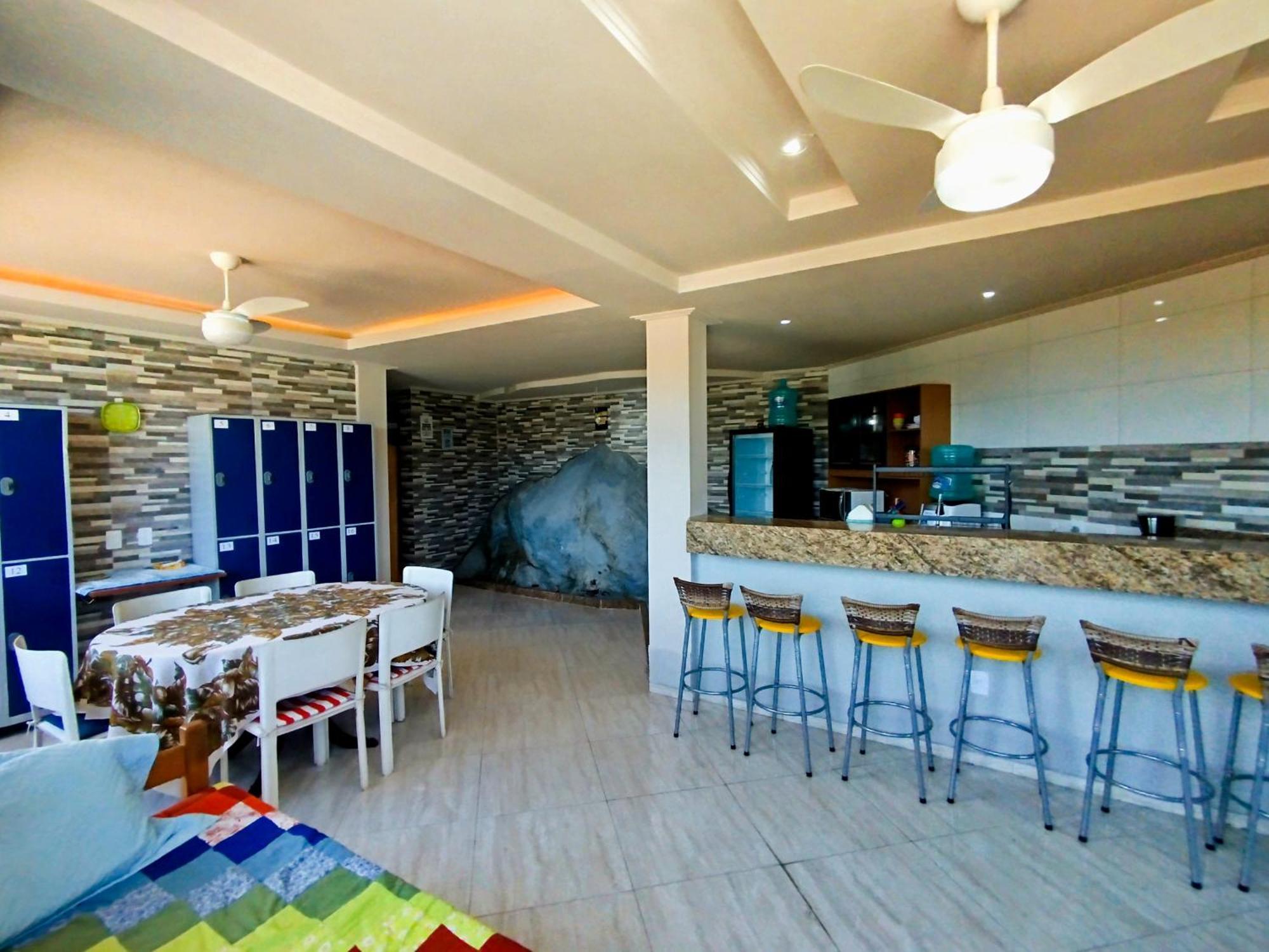 Hostel Casa Da Pedra Арраял-ду-Кабу Екстер'єр фото